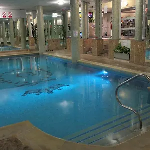 https://queens-brighton-and-hove.brighton-hotels-england.com